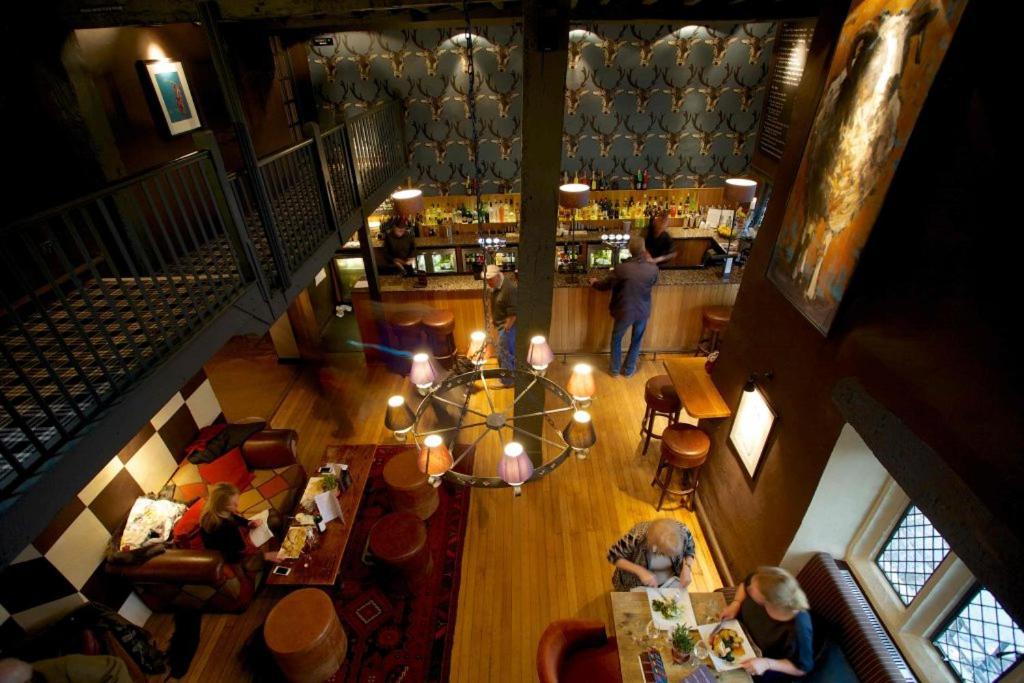 The Broadway Hotel Exterior foto
